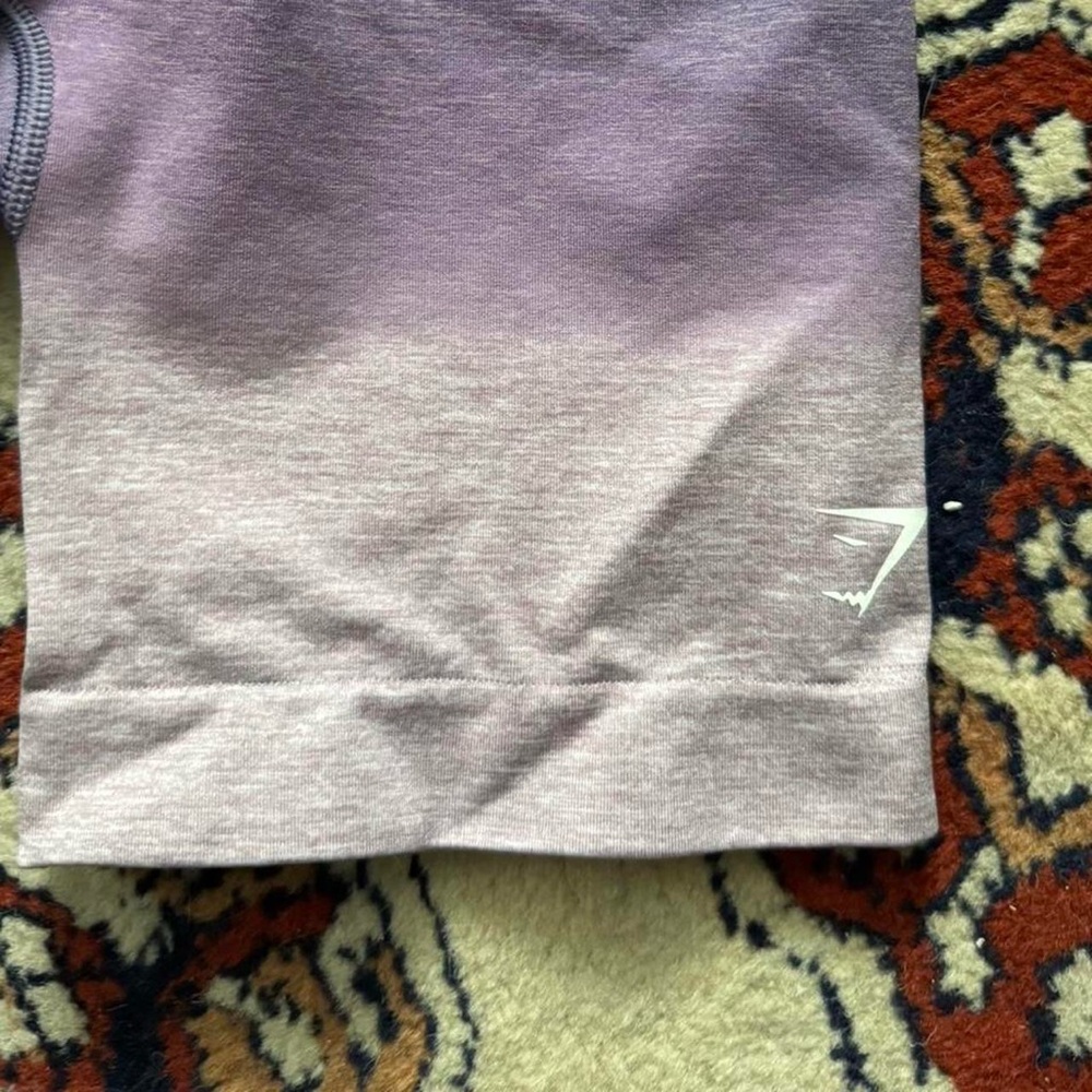 Gymshark Adapt Ombre Seamless Shorts in purple/pink marl - Picture 4 of 5